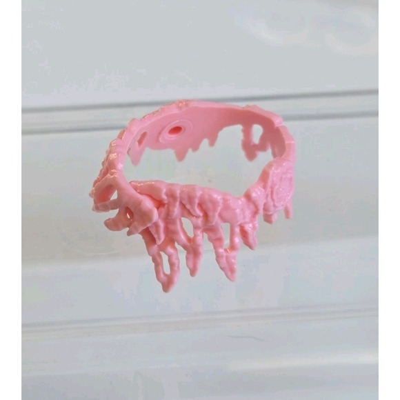 Monster High Honey Swamp Frights Camera Action Pink Belt Doll‎ Accessory - Picture 2 of 3